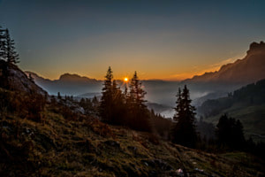 Stiller Abend in den Bergen
