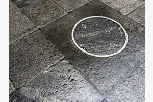 Streetart? Littering? Weg damit?