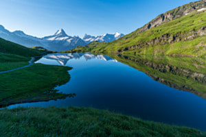 Bachalpsee im Morgenlicht