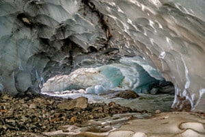 Unter dem Gletscher