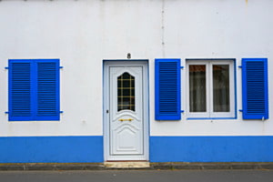 Hausfront auf den Azoren