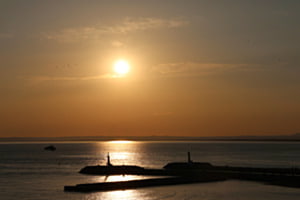 Sonnenuntergang Hafeneinfahrt