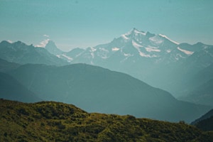 Aletscharena mit Matterhorn im Hintergrund