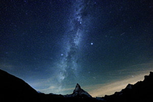 Matterhorn unter Wintermilchstrasse