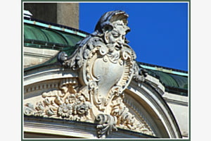 Statue