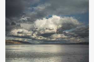 Wolken über dem Murtensee
