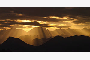 Sonnenaufgang über den Berner Alpen
