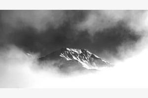 Zwischen den Wolken