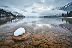 Verschneiter Brienzersee