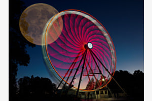 Gurten Riesenrad mit Vollmond, Doppel/+Langzeitbelichtung Gurten Riesenrad mit Vollmond, Doppel/+Langzeitbelichtung