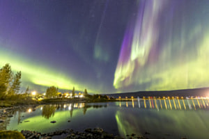 Spiegelung der Nordlichter 