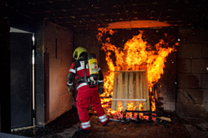Feuer für Übung schüren