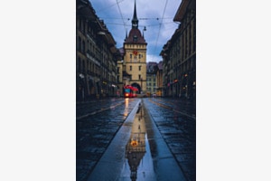 Zytgloggeturm mit Spigelbild Zytgloggeturm mit Spigelbild