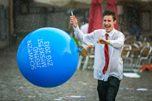 ans Messer geliefert