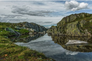 Spiegelung im Bergsee