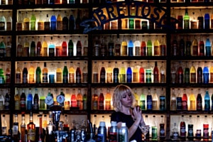 Barmaid 