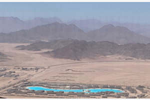 BLAUES NASS IN DER WÜSTE