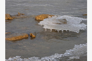 Eis und Wasser in der Abendsonn