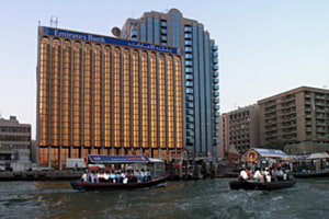 Reich und arm in Dubai