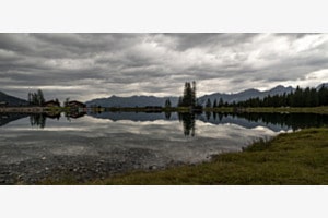 Mountainlake in the Morning