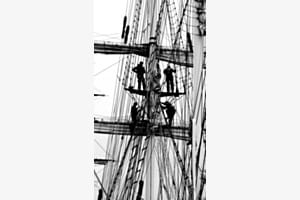 Boat-acrobats 0ne Boat-acrobats 0ne