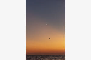 Landeanflung bei Sonnenuntergang