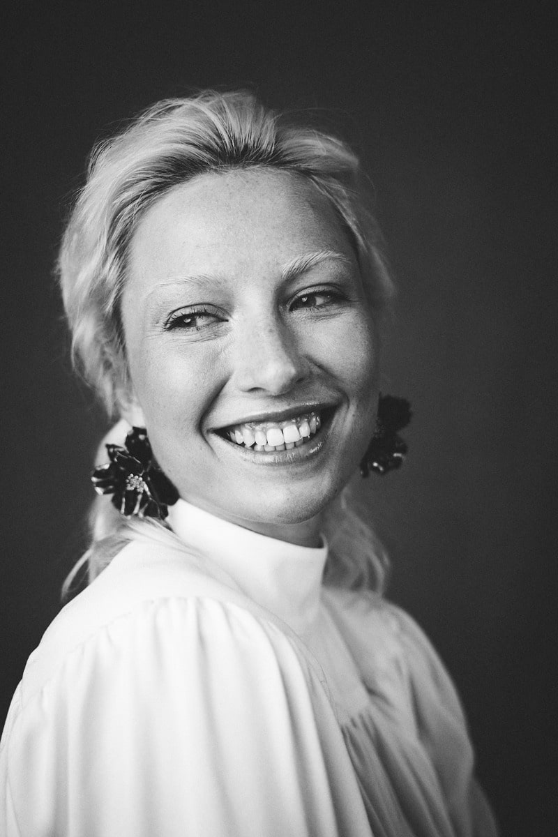 Smiling Beauty – Jenny Ziörjen